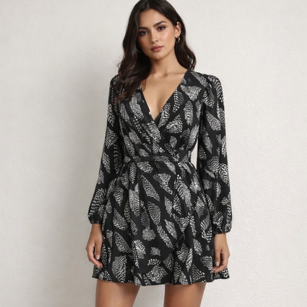 Express Abstract Leaf Print V-Neck Long Sleeve Mini Dress Size M Coquette Party